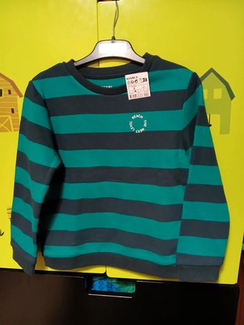 Sweat avec étiquette 5ans kiabi