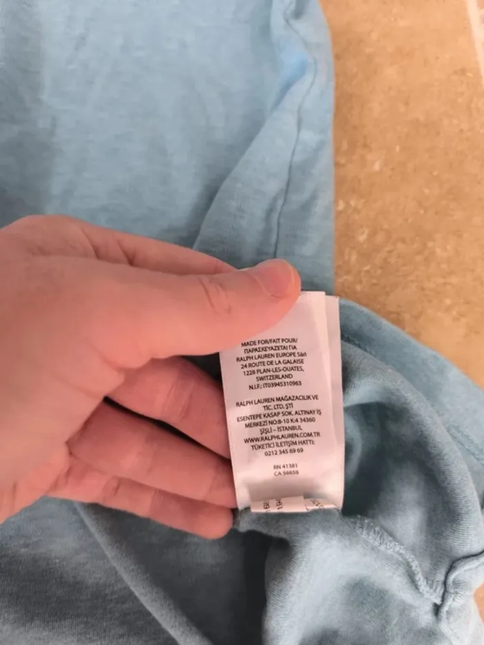 Polo Ralph Lauren XXL bleu ciel Pima coton logo coloré excellent état sauf tâches au dos - photo numéro 12