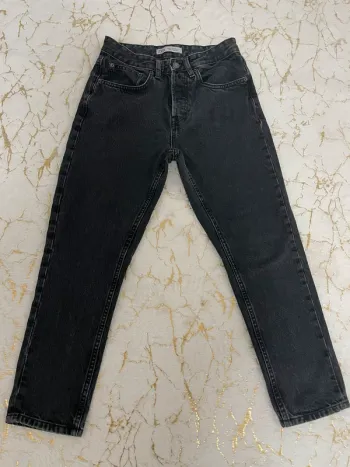 Jean noir gris Zara taille 36