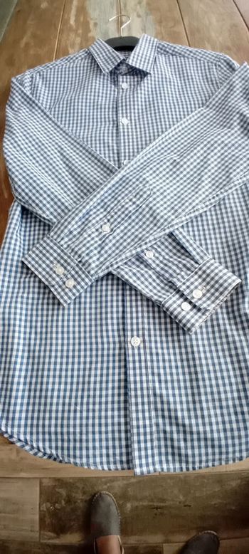 Chemise à carreaux