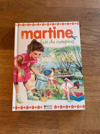 Livre Martine fait du camping