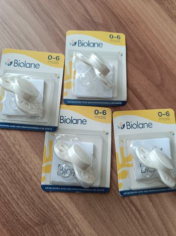 Sucettes Biolane