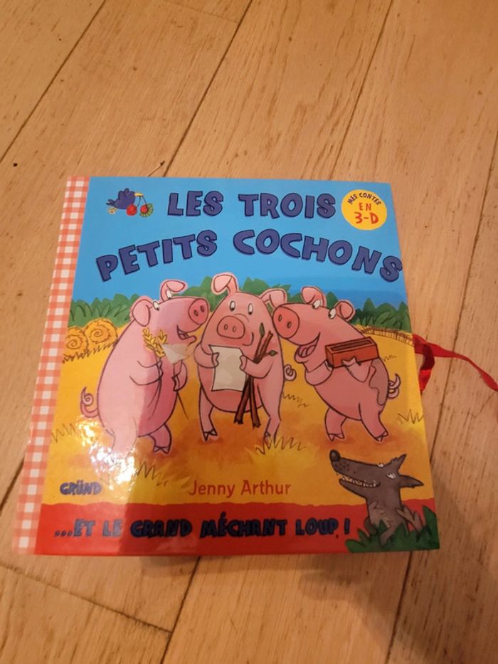 Livre pop up les 3 petits cochons