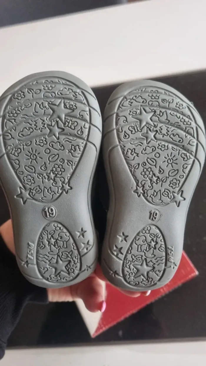 Chaussures bebe de marche - photo numéro 4