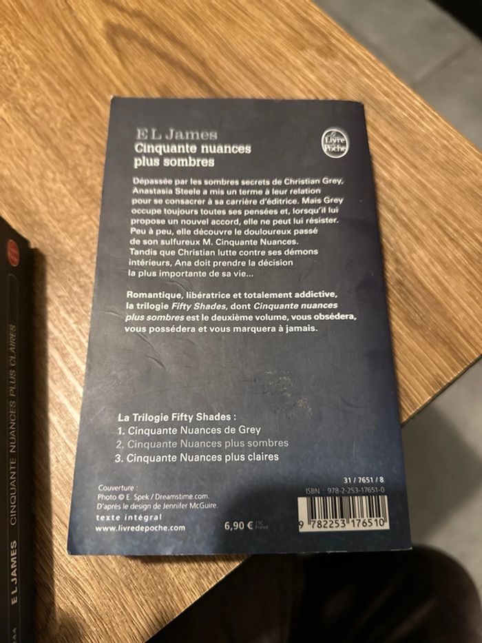 Livre cinquante nuances de grey - photo numéro 3