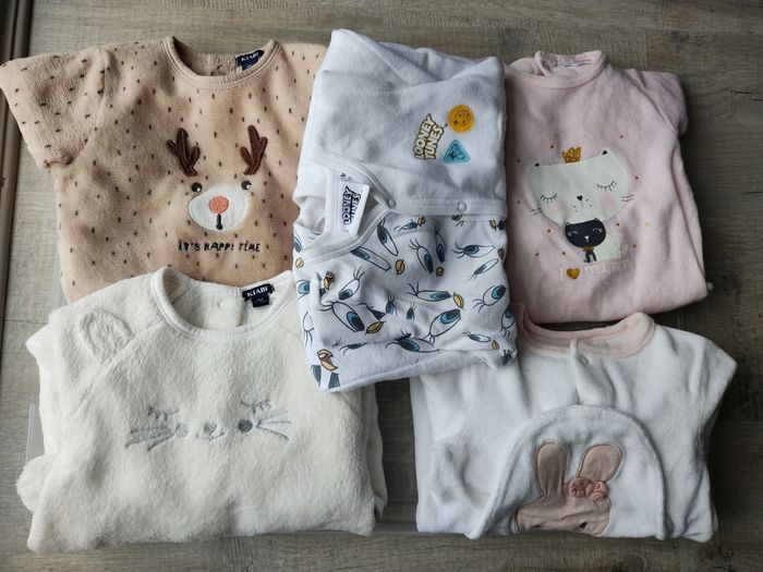 Lot pyjamas 6 mois
