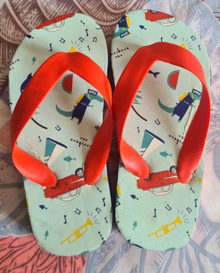 Paire de tong - photo numéro 3