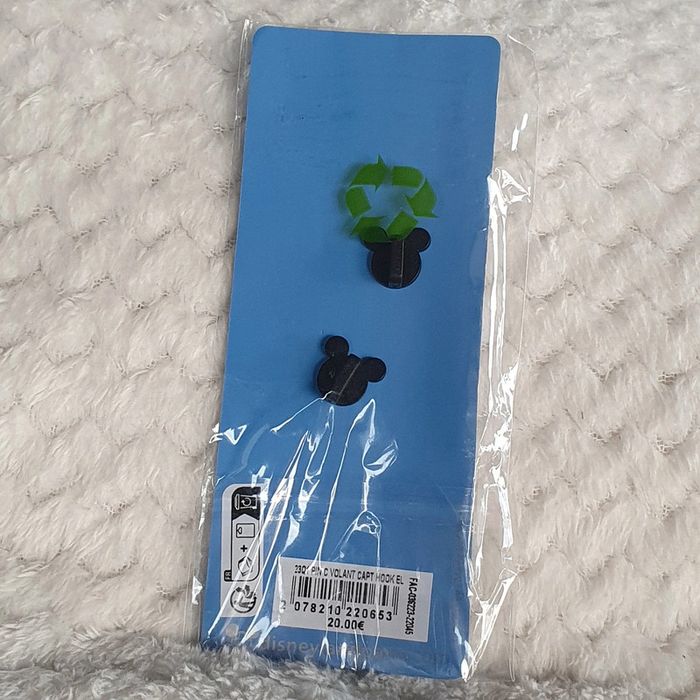 Pin Capitaine crochet dans peter pan edition limitée cerf volant - photo numéro 3