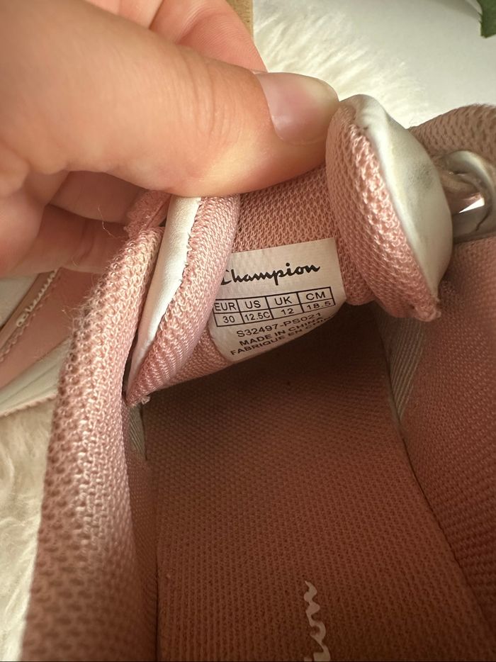 Magnifique chaussures basket rose et blanche de chez Champion en pointure 30 - photo numéro 8
