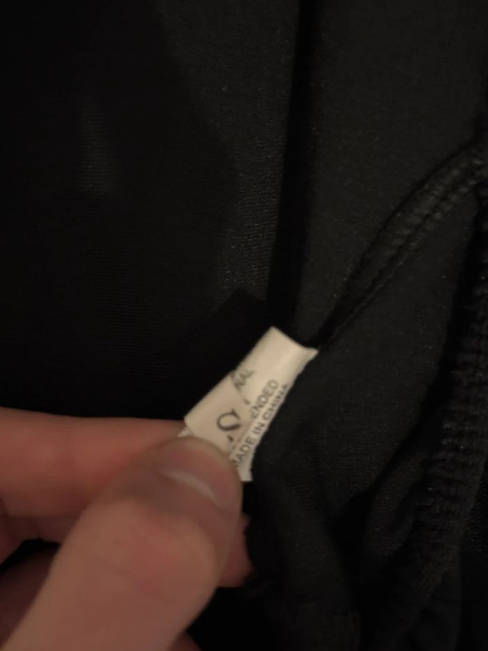 Maillot de bain une pièce noir - photo numéro 4