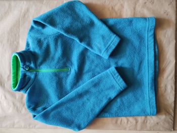 Sweat polaire uni bleu/vert Decathlon 4 ans 98/104 cm
