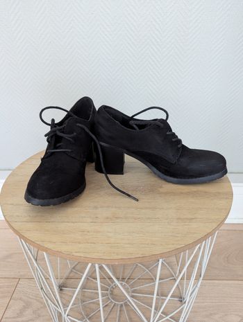 Chaussures à talons noires en daim – La Halle – Taille 37