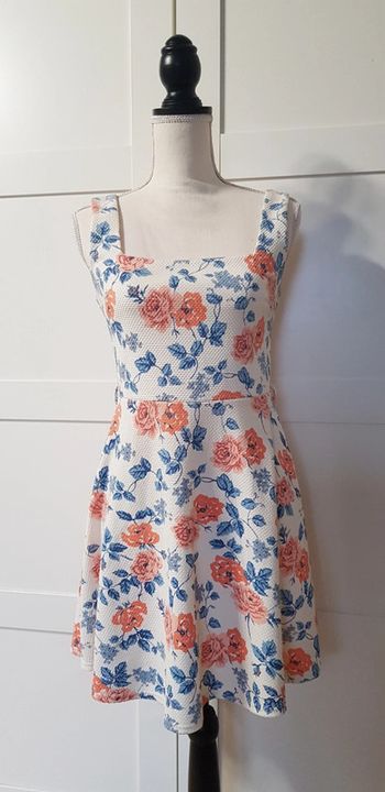 Robe fleurie atmosphère 40