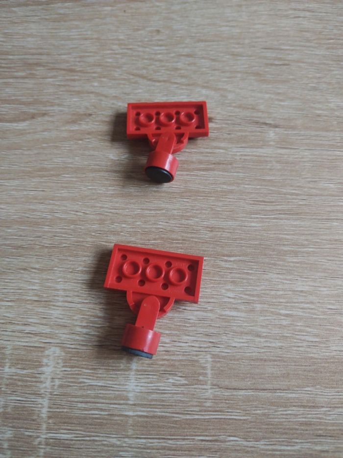 Lego train lot 2 aimants coupling - photo numéro 3