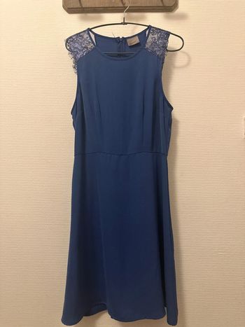 Robe dentelle bleu taille S