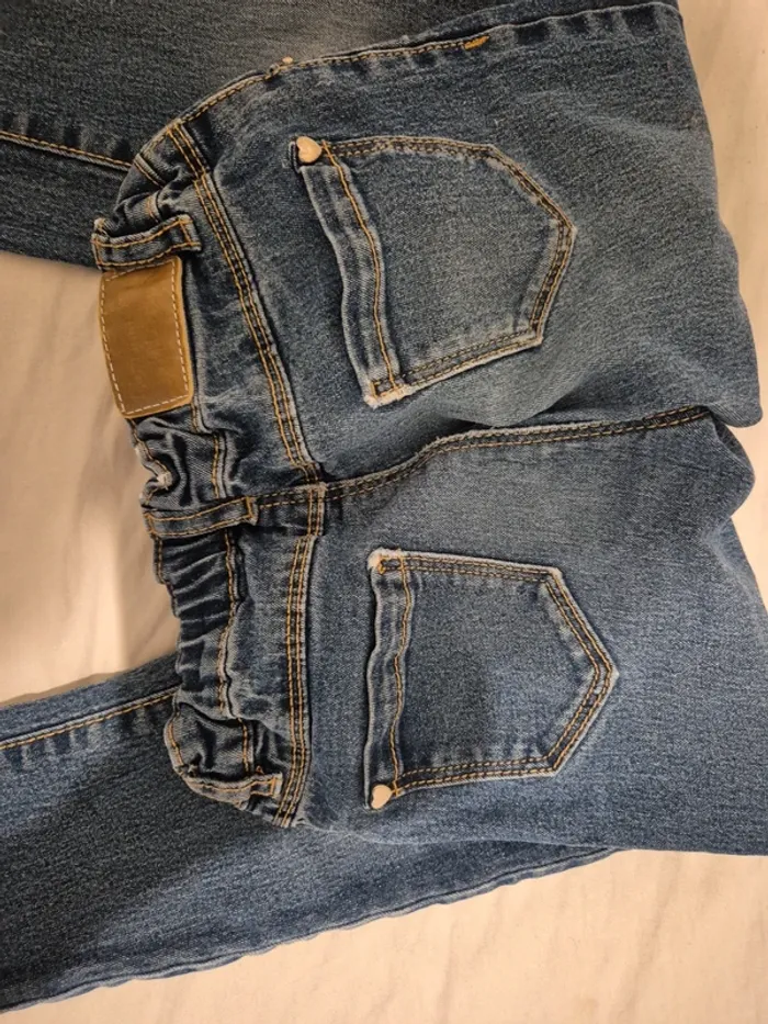 Jeans 6 ans - photo numéro 3