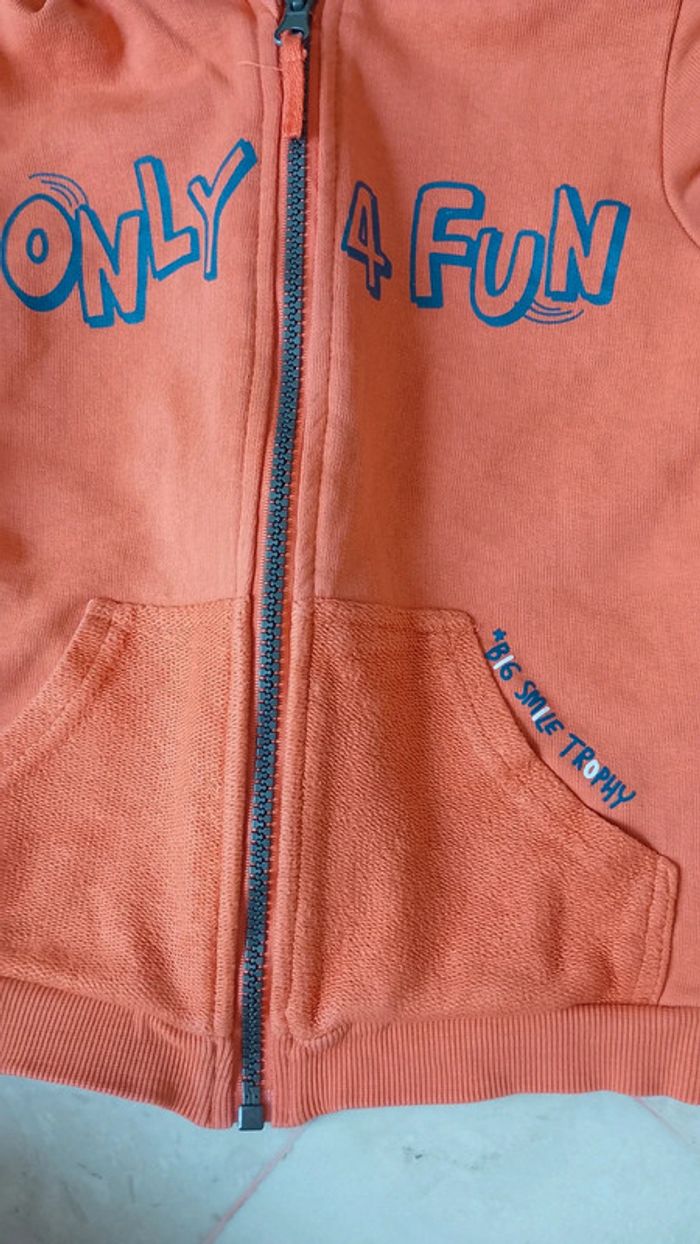 #manu_7896garcon4ans gilet zippé - photo numéro 3