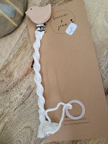 Attache tétine Macramé