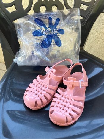 Chaussures d’eau Méduse taille 30 neuves