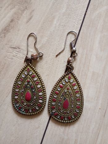 Boucles d'oreilles pendantes couleur bronze et rose
