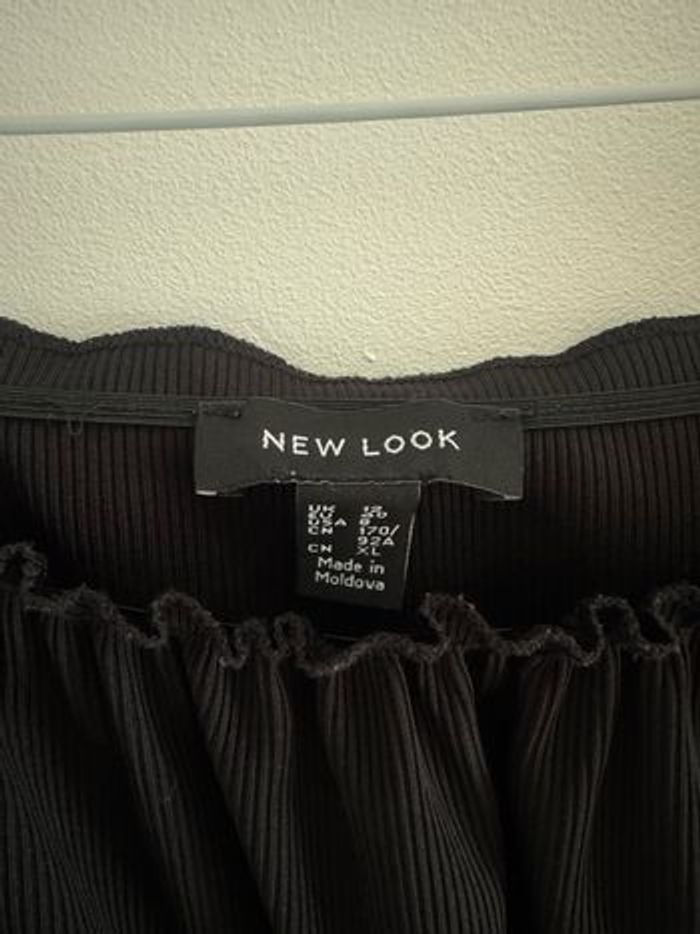 Top noir - photo numéro 2