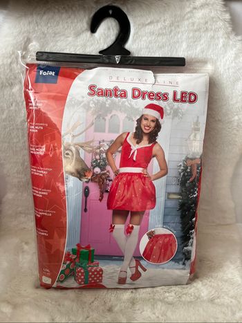 Déguisement mère Noël taille S/M   Comprenant une robe avec des lumières, bonnet