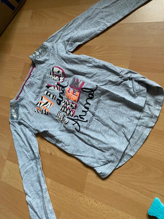 Pull fin « Wild and Free Animal » Gémo Taille 5 ans
