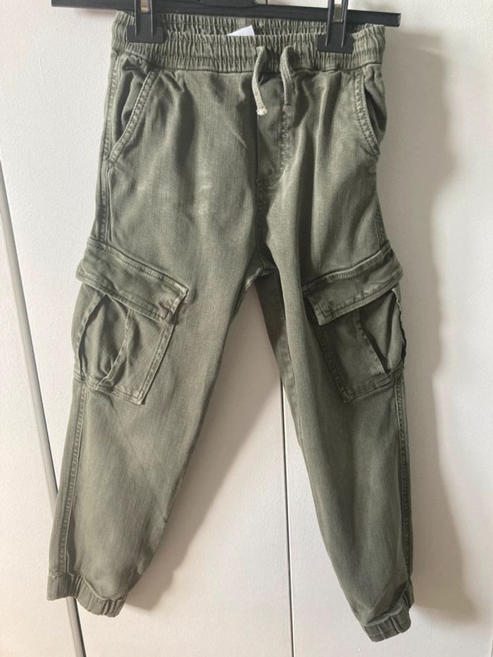 Pantalon cargo