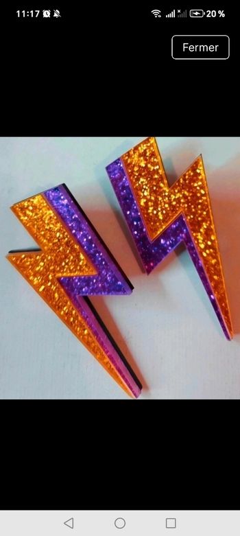 Magnifique boucles d'oreilles éclair paillettes Ziggy Stardust fushia doré pop design méga tendance ! 