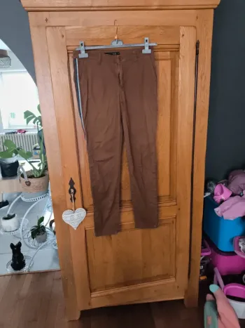 Pantalon couleur caramel