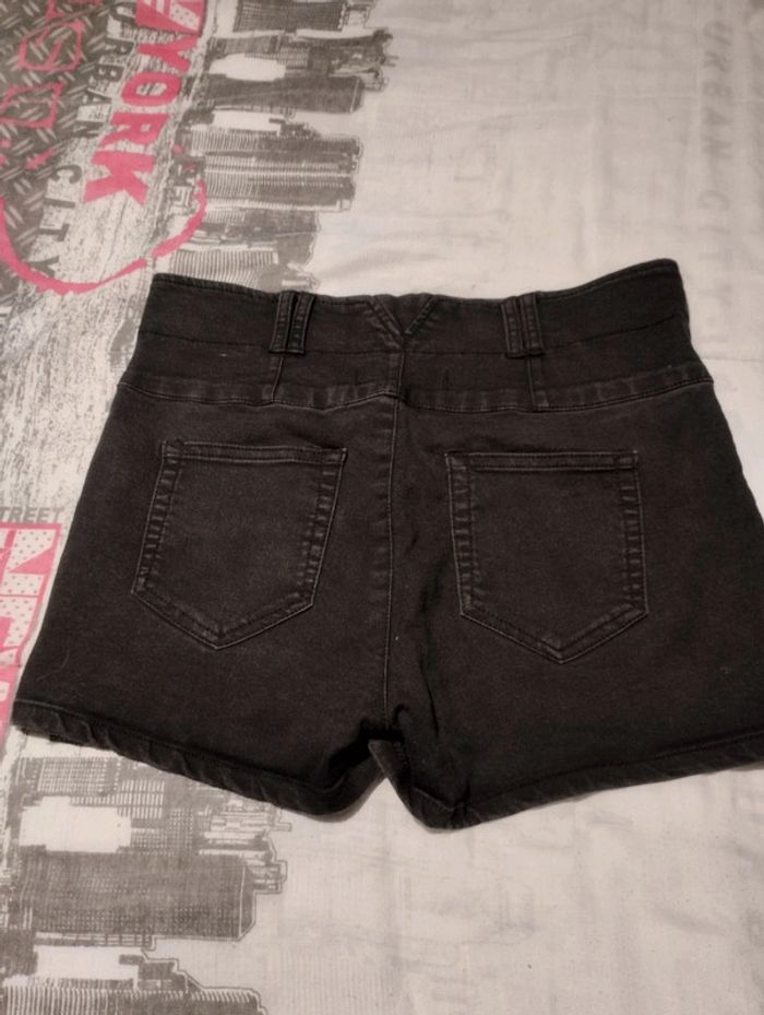 Short taille haute - photo numéro 4