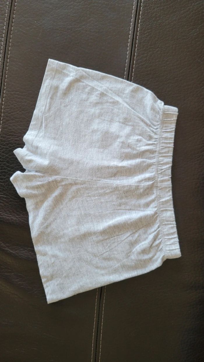 Short gris clair 7-8 ans - photo numéro 4