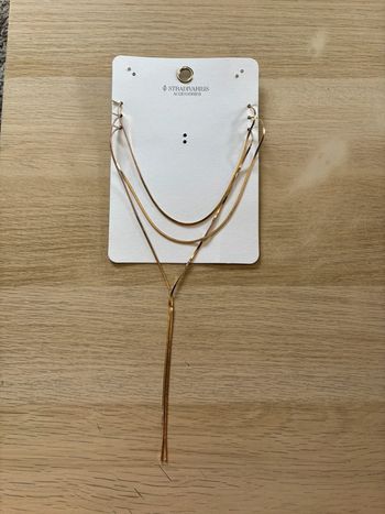 Collier avec plusieurs rangs doré Stradivarius
