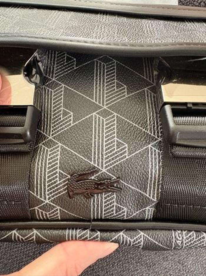 Sacoche Lacoste - photo numéro 3