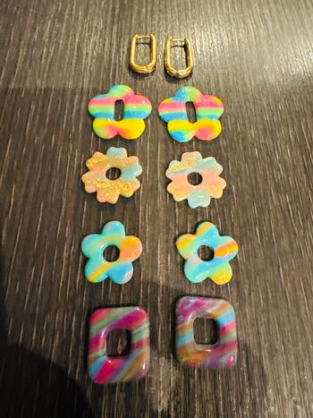 Créoles pampilles multicolores 