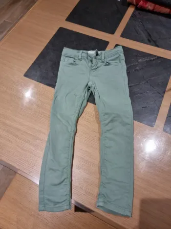 Jeans vert skinny- kiabi- 4 ans