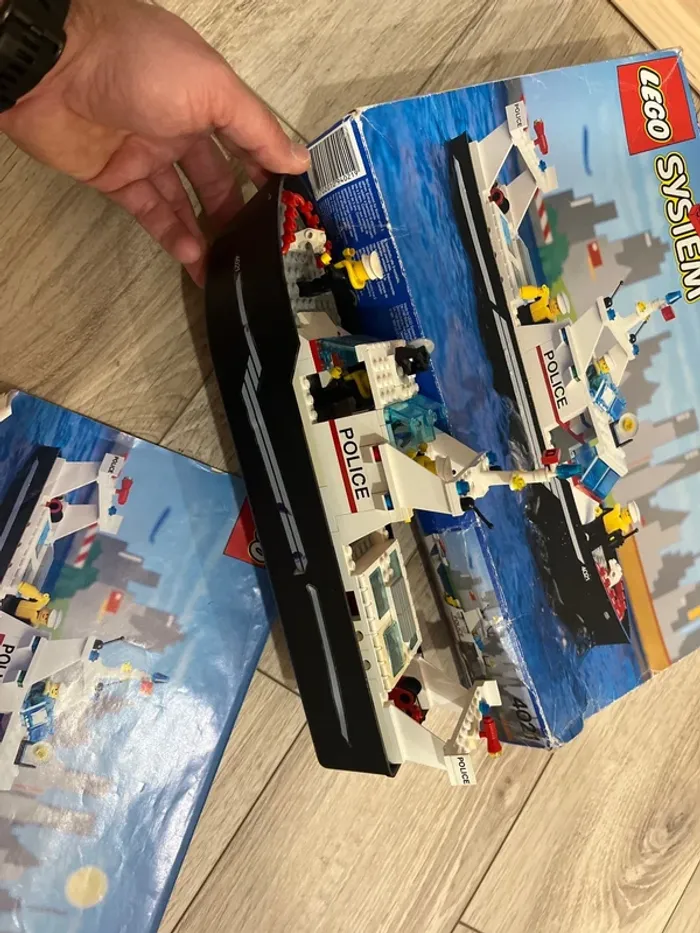 Lego System 4021 bateau de police - photo numéro 5