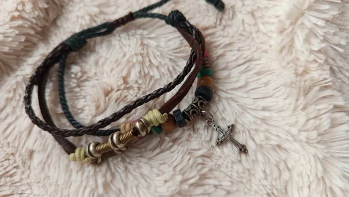 Bracelet avec crucifix