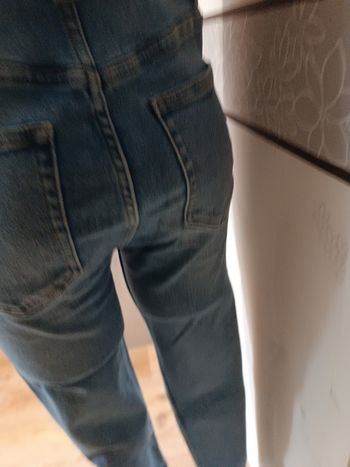 Jean femme Zara t 40