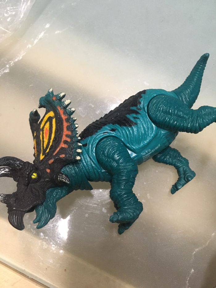 Lot dinosaures et animaux - photo numéro 7