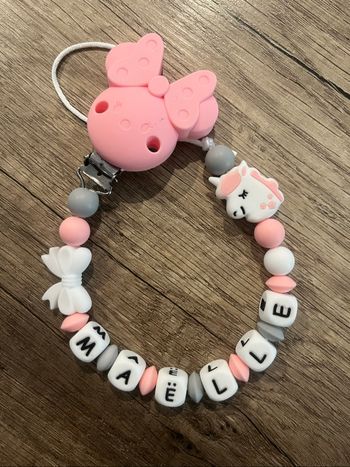 Attache tétine personnalisée Licorne