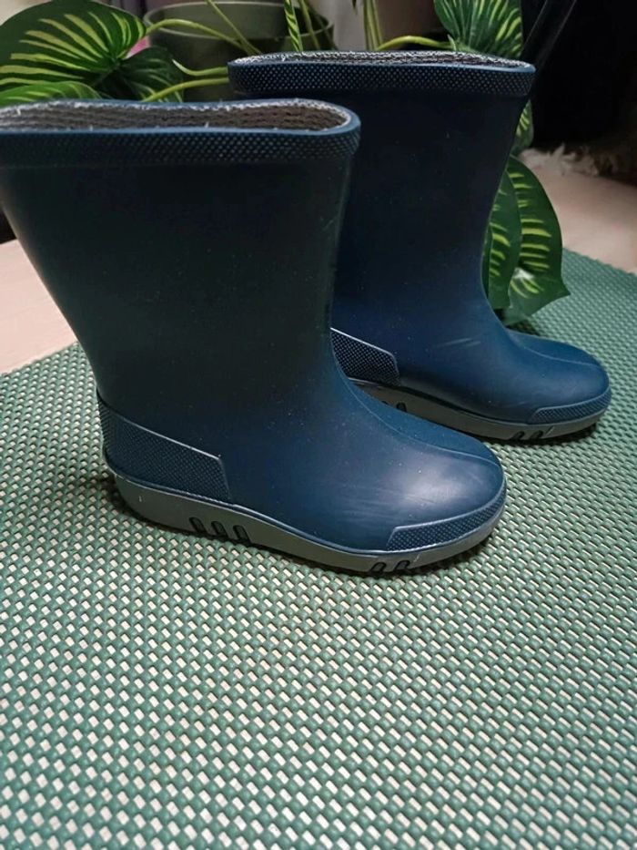 🔸Bottes de pluie, satisfaisant. Taille 24🔸
