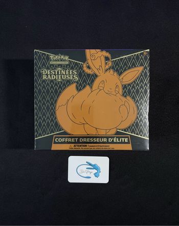 Pokémon ETB Destinées Radieuses EB 4.5 : 220€