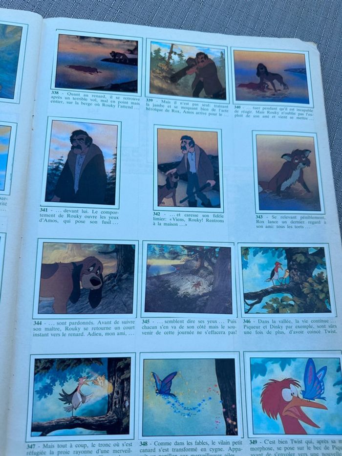 Album vignettes Panini grand format complet ancien Walt Disney Rox et Rouky autocollants - photo numéro 15