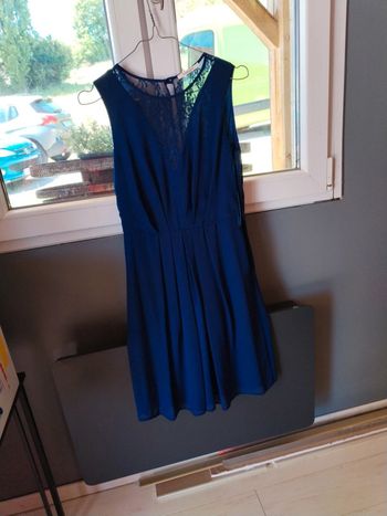 Très belle robe dentelle