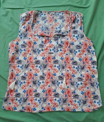 Blouse légère sans manches