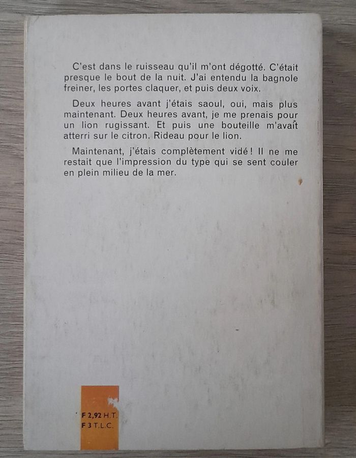 Solo pour une blonde Mickey spillane - photo numéro 2