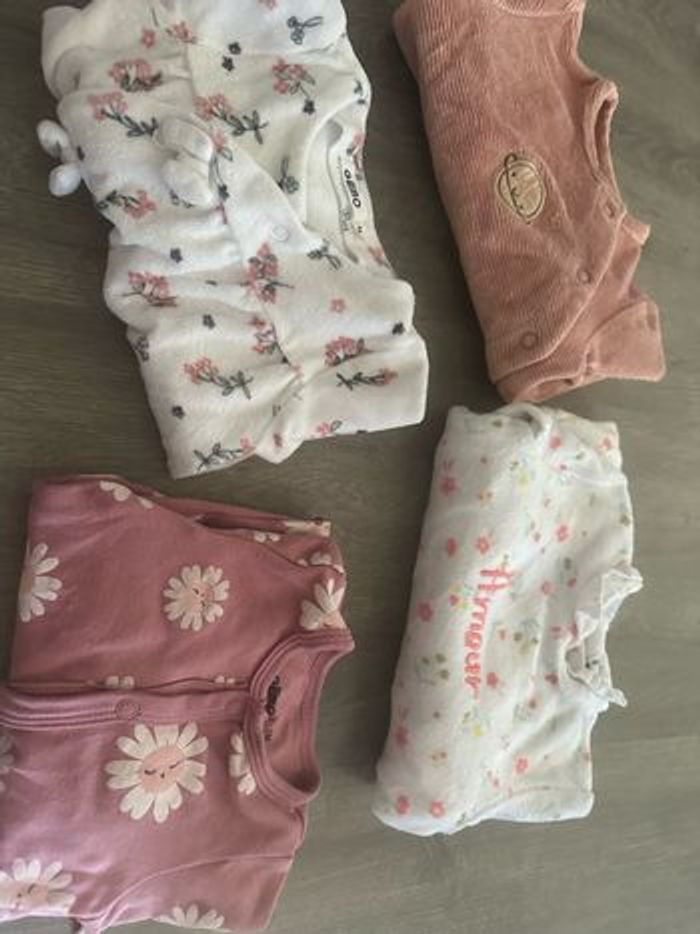 Lot de 4 pyjama 1 M