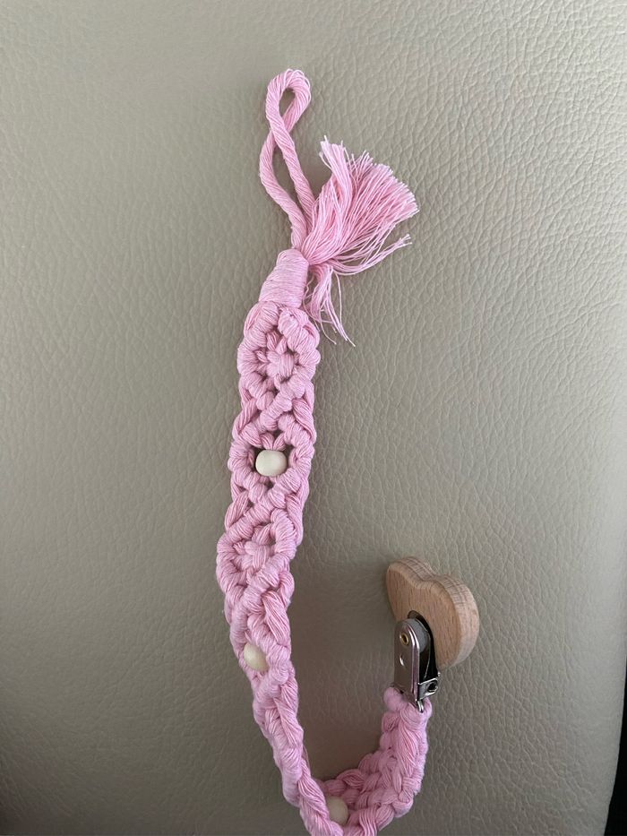 Attache tétine rose neuve - photo numéro 4