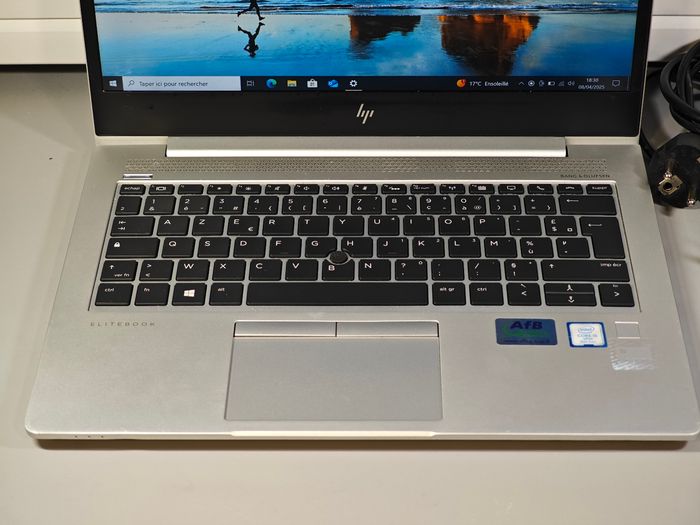 Ordinateur Portable HP EliteBook 830 G5/ 13"/ Core i5-8350U/ SSD 256Go/ Ram 8Go/ UHD Graphics 620/ W10 Pro/ Garanti 1 an - photo numéro 3